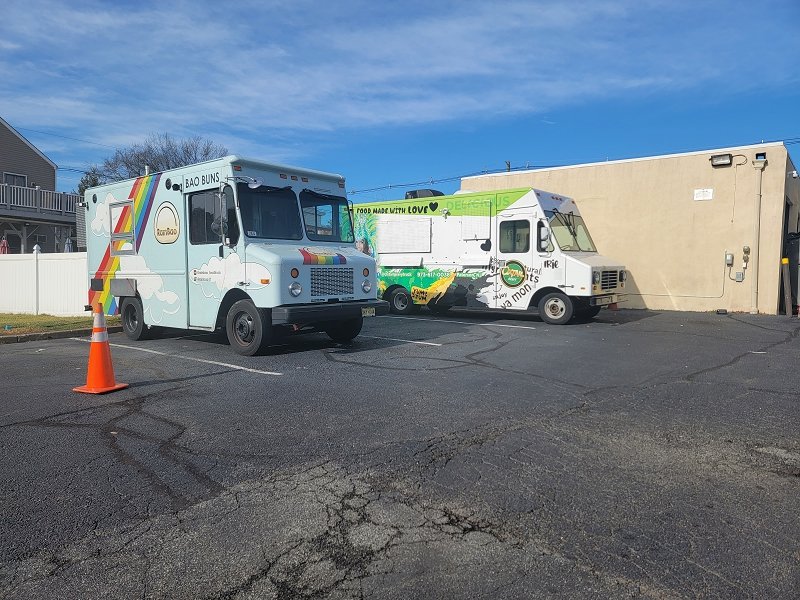 Food trucks at NJ Commercial Kitchens